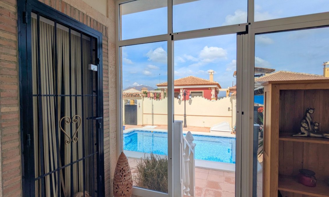 Revente - Villa -
Bigastro - Inland
