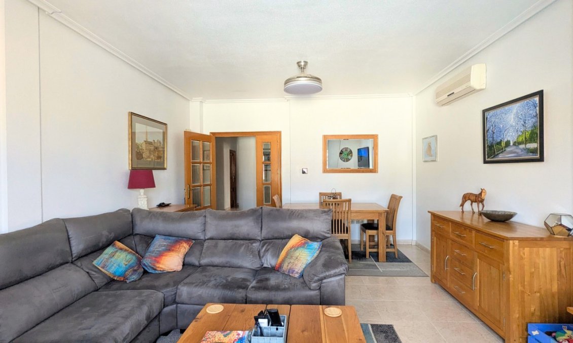 Revente - Villa -
Bigastro - Inland