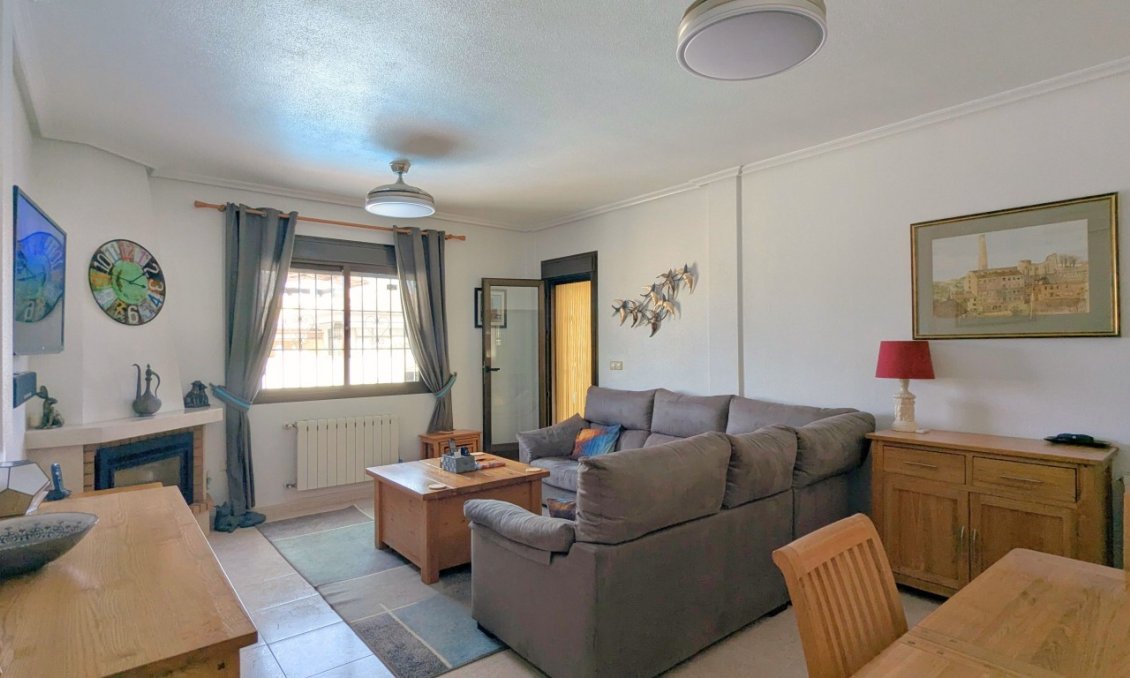 Revente - Villa -
Bigastro - Inland