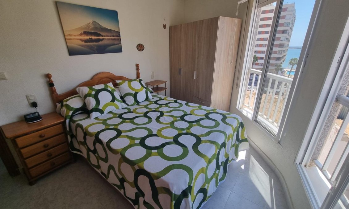 Revente - Appartement -
Torrevieja - Acequion