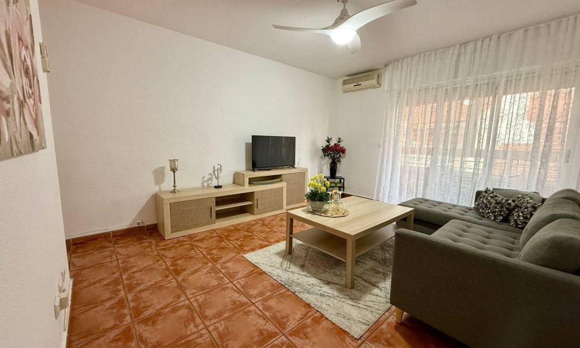 Segunda mano - Apartamento -
Torrevieja - Playa del Cura
