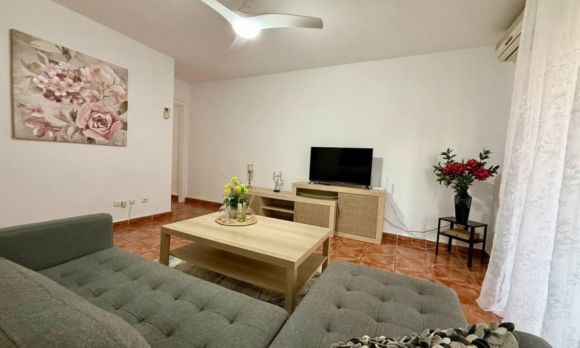 Segunda mano - Apartamento -
Torrevieja - Playa del Cura