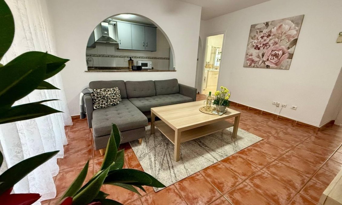 Segunda mano - Apartamento -
Torrevieja - Playa del Cura