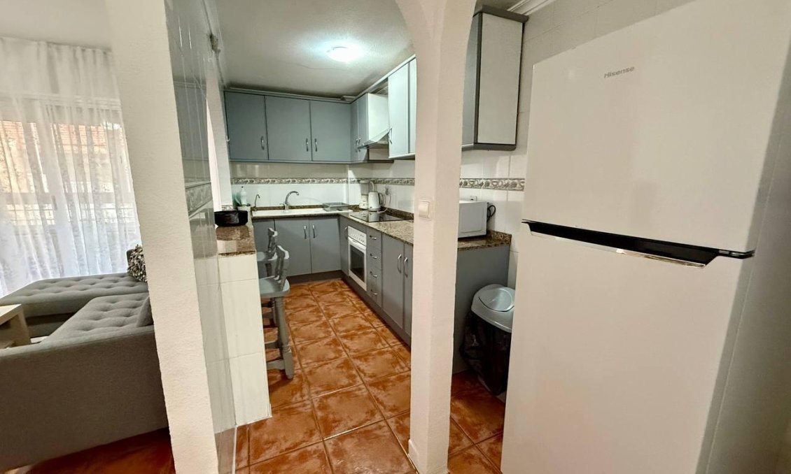 Segunda mano - Apartamento -
Torrevieja - Playa del Cura