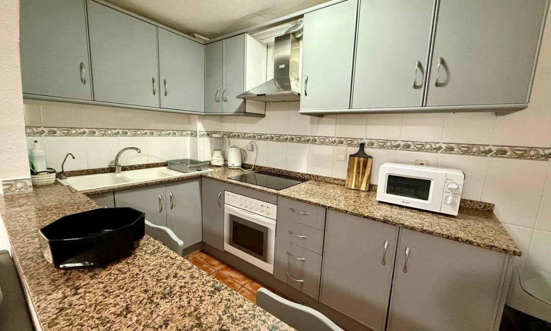 Segunda mano - Apartamento -
Torrevieja - Playa del Cura