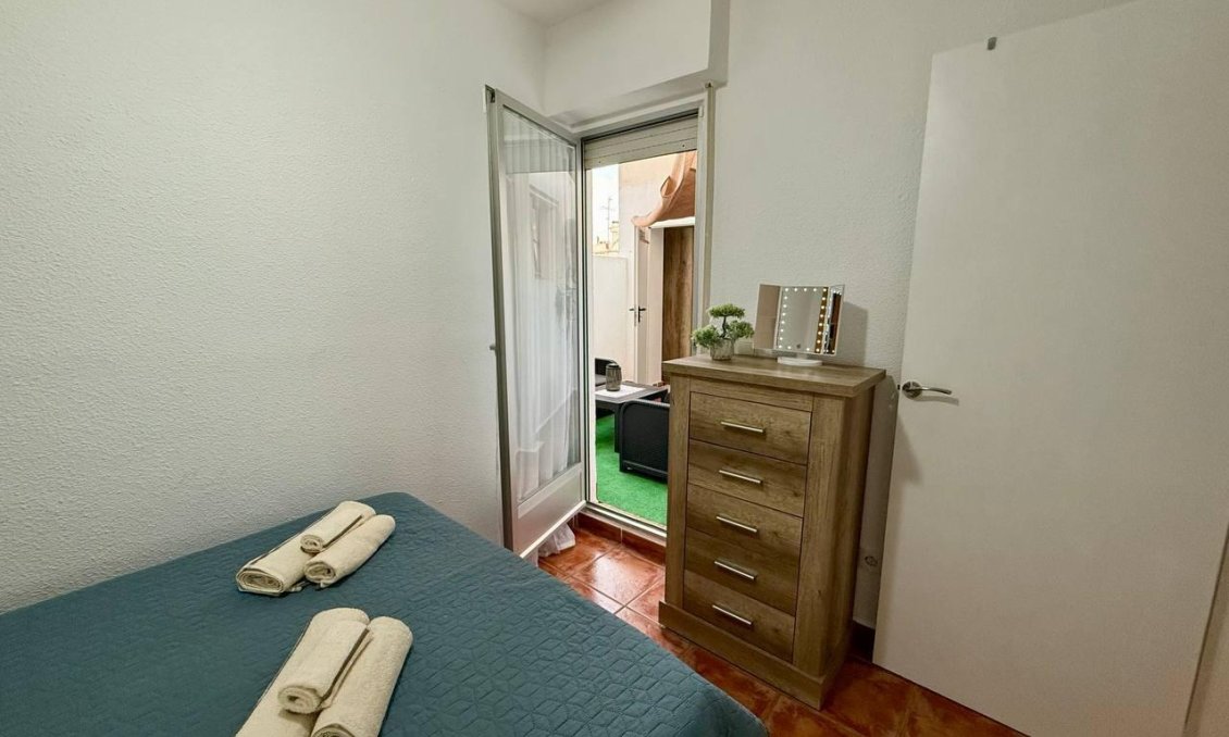 Segunda mano - Apartamento -
Torrevieja - Playa del Cura