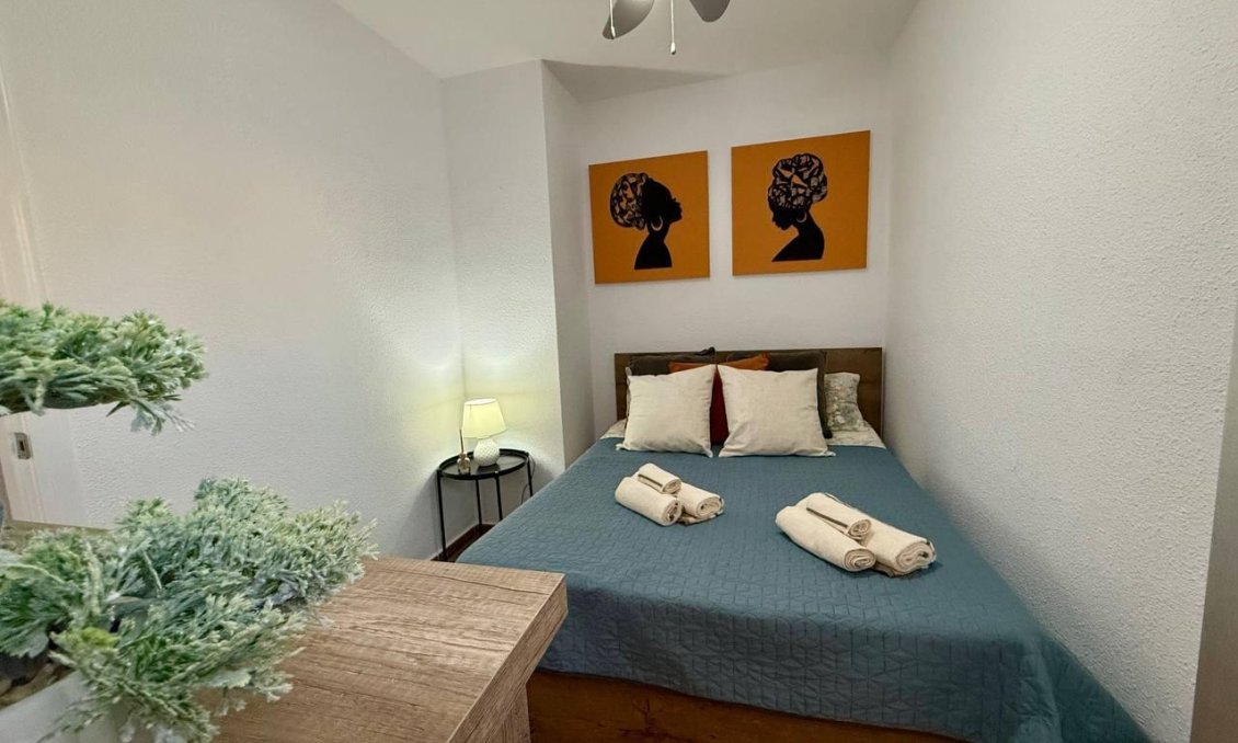 Segunda mano - Apartamento -
Torrevieja - Playa del Cura