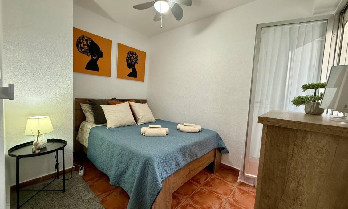 Segunda mano - Apartamento -
Torrevieja - Playa del Cura