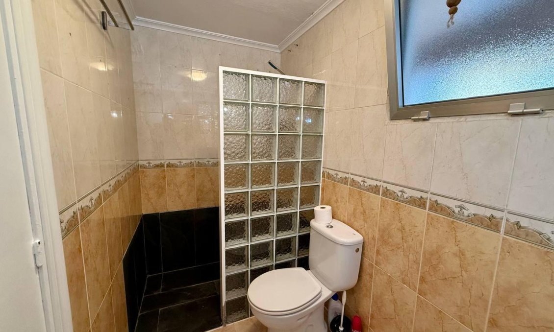 Segunda mano - Apartamento -
Torrevieja - Playa del Cura