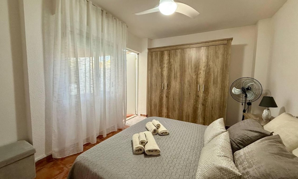 Segunda mano - Apartamento -
Torrevieja - Playa del Cura