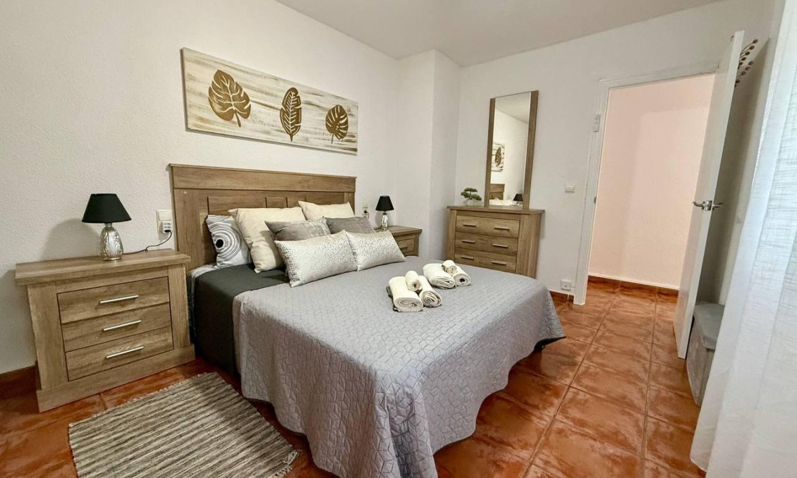 Segunda mano - Apartamento -
Torrevieja - Playa del Cura