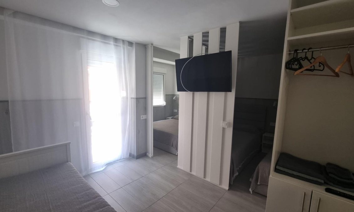 Resale - Apartment -
Torrevieja - Centro