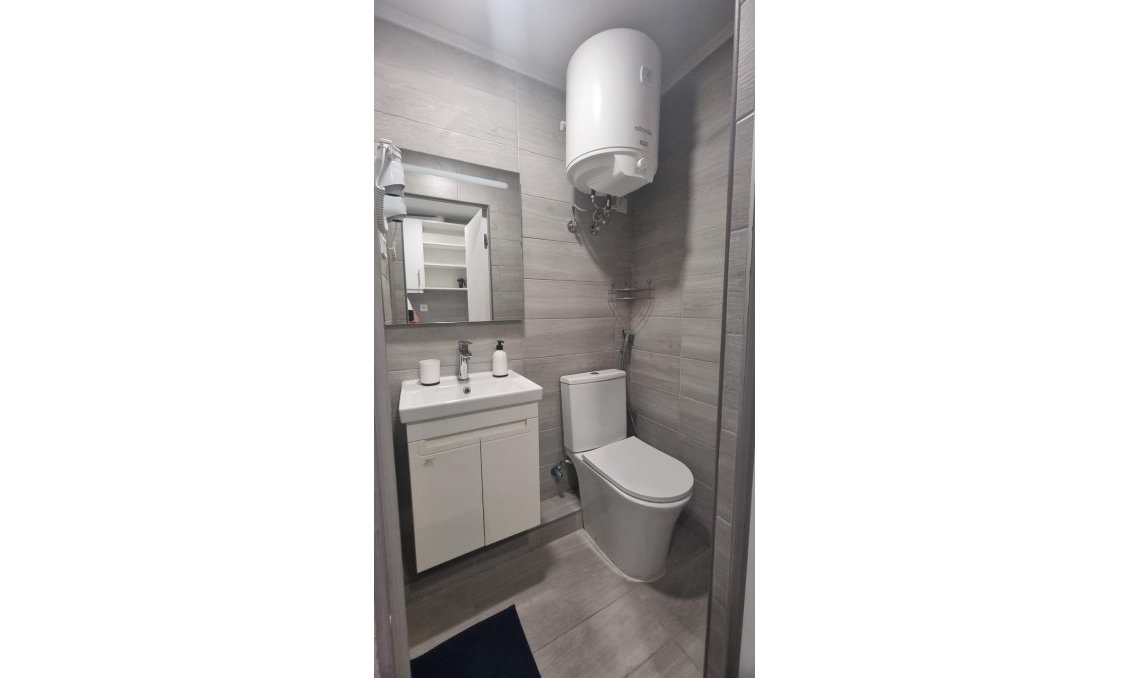 Resale - Apartment -
Torrevieja - Centro