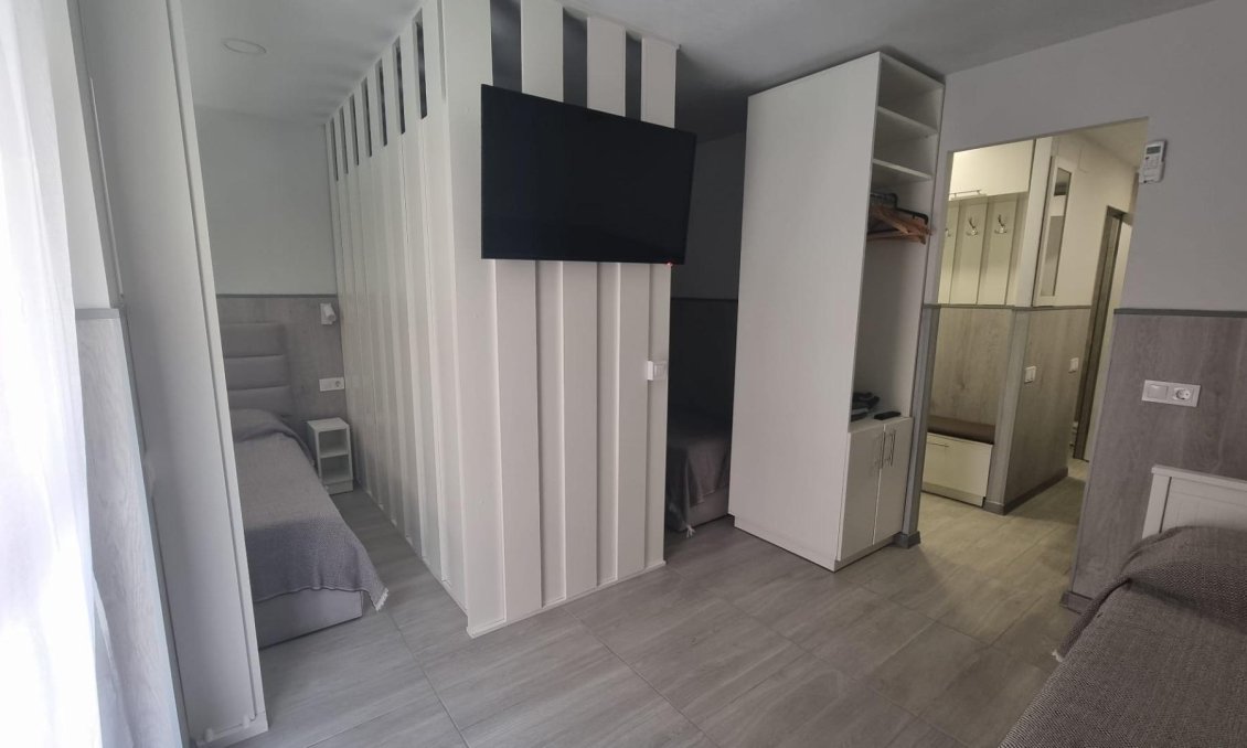 Resale - Apartment -
Torrevieja - Centro
