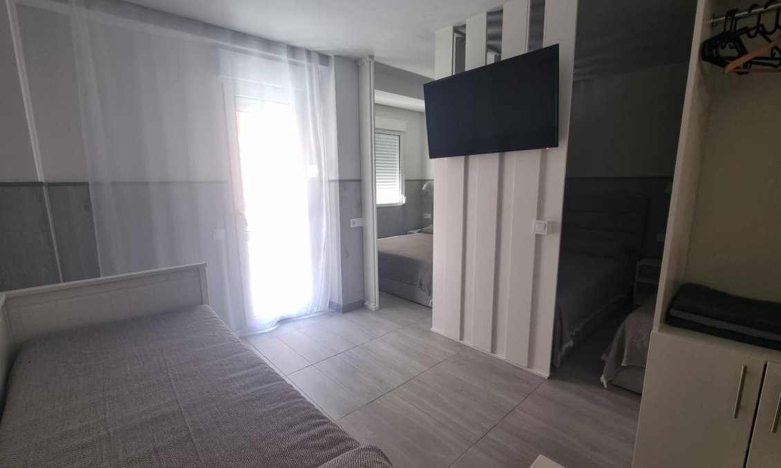 Resale - Apartment -
Torrevieja - Centro