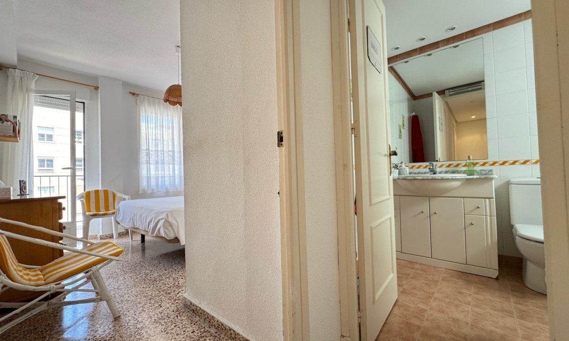 Revente - Appartement -
Torrevieja - Playa del Cura