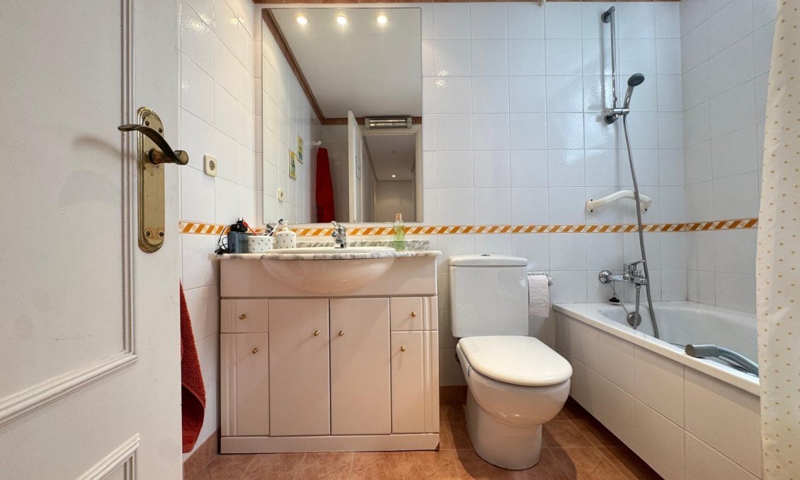 Revente - Appartement -
Torrevieja - Playa del Cura