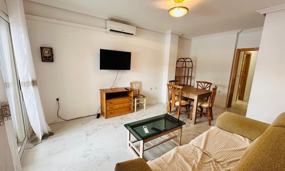 Revente - Appartement -
Torrevieja - Acequion