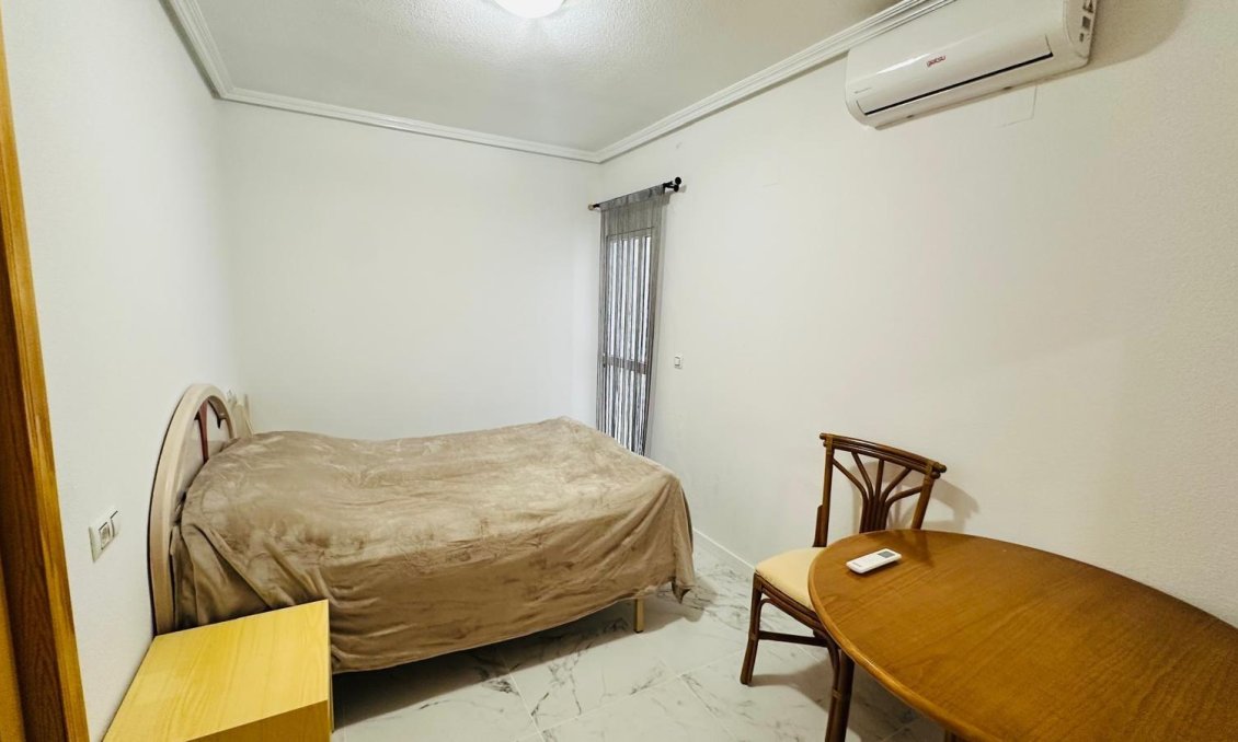 Revente - Appartement -
Torrevieja - Acequion