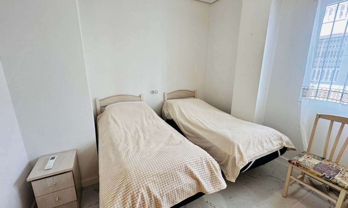 Revente - Appartement -
Torrevieja - Acequion