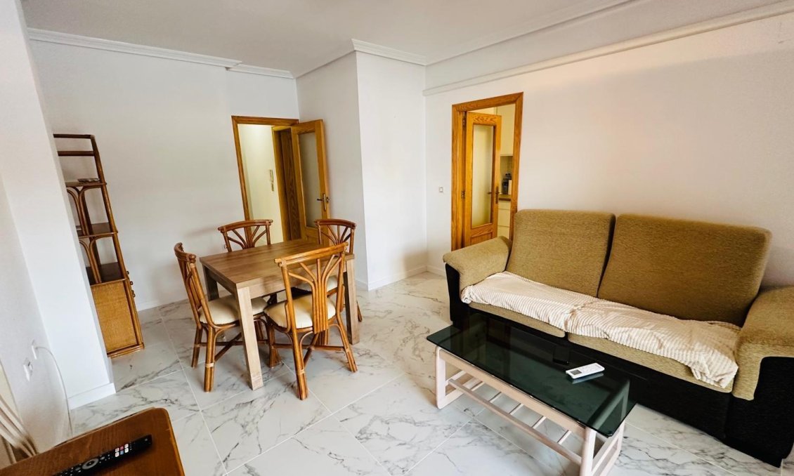 Revente - Appartement -
Torrevieja - Acequion