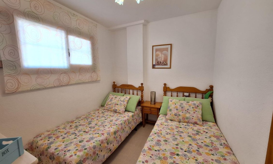 Revente - Appartement -
Torrevieja - Nueva Torrevieja