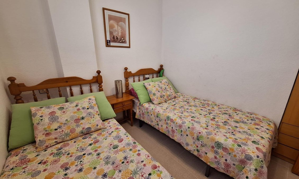 Revente - Appartement -
Torrevieja - Nueva Torrevieja