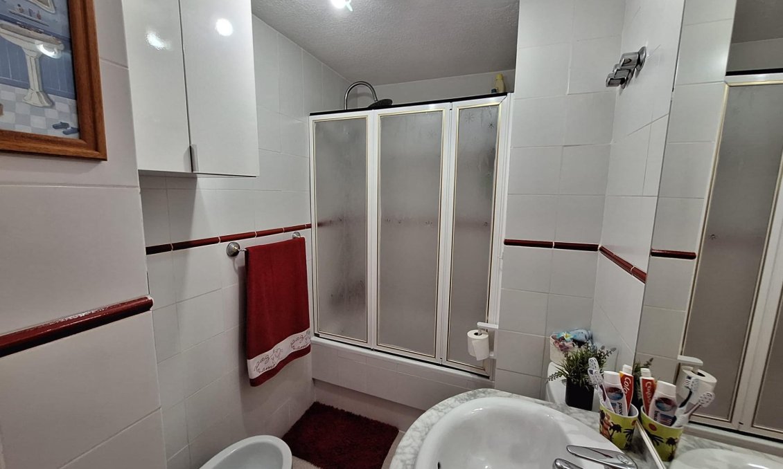Revente - Appartement -
Torrevieja - Nueva Torrevieja