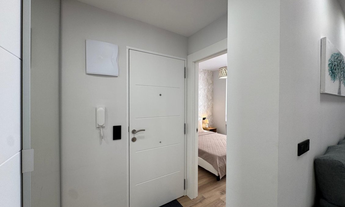 Segunda mano - Apartamento -
Torrevieja - Playa del Cura