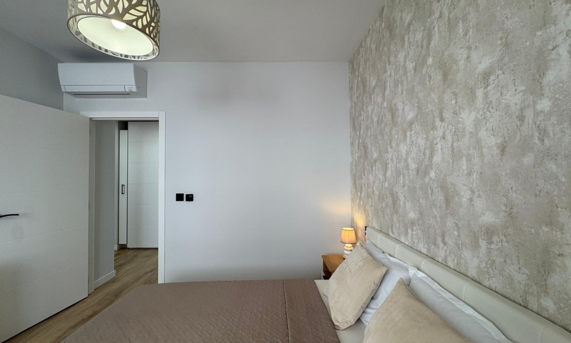 Segunda mano - Apartamento -
Torrevieja - Playa del Cura