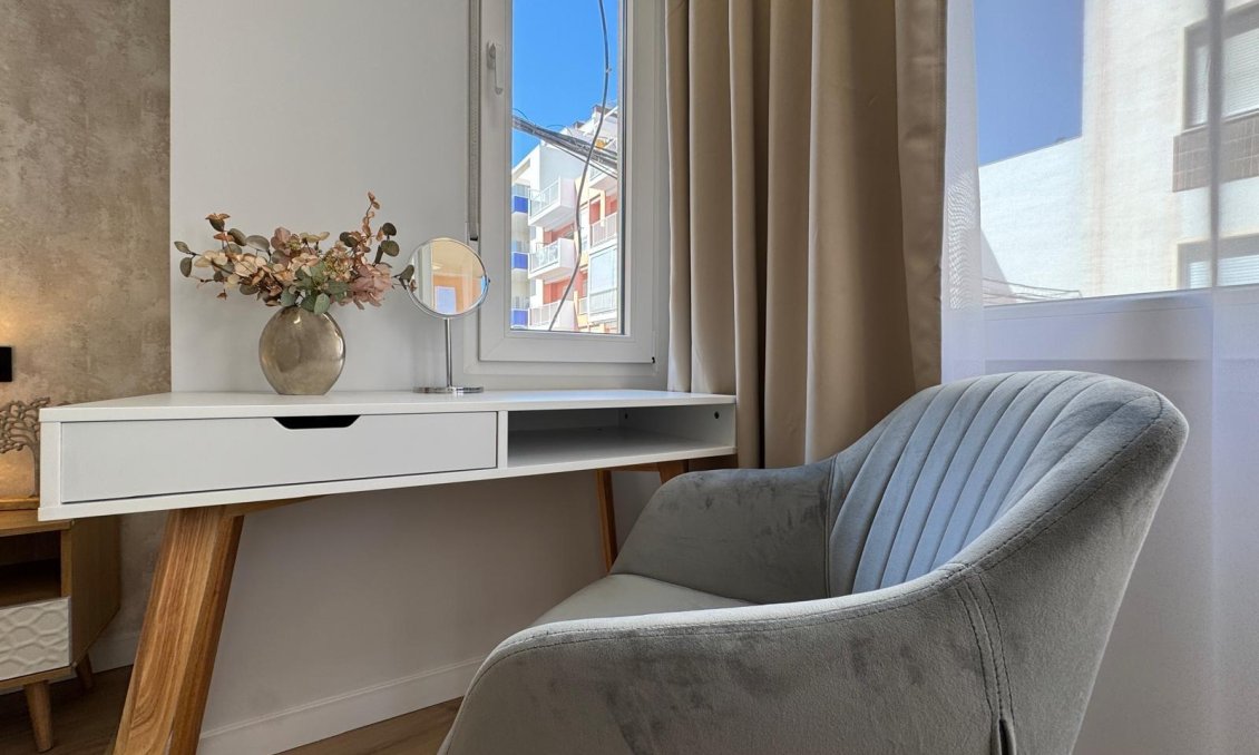 Segunda mano - Apartamento -
Torrevieja - Playa del Cura