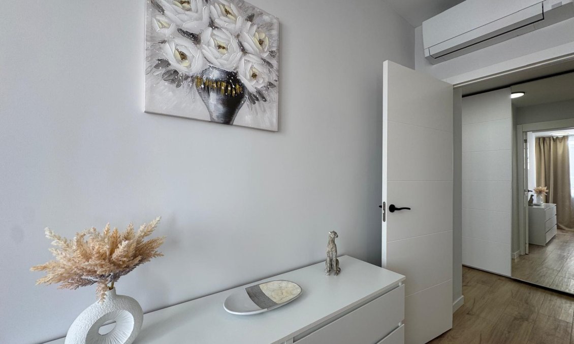 Segunda mano - Apartamento -
Torrevieja - Playa del Cura
