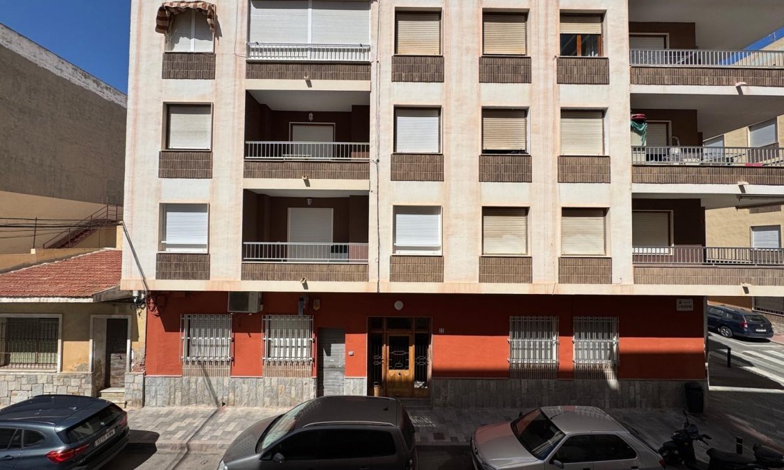 Segunda mano - Apartamento -
Torrevieja - Playa del Cura