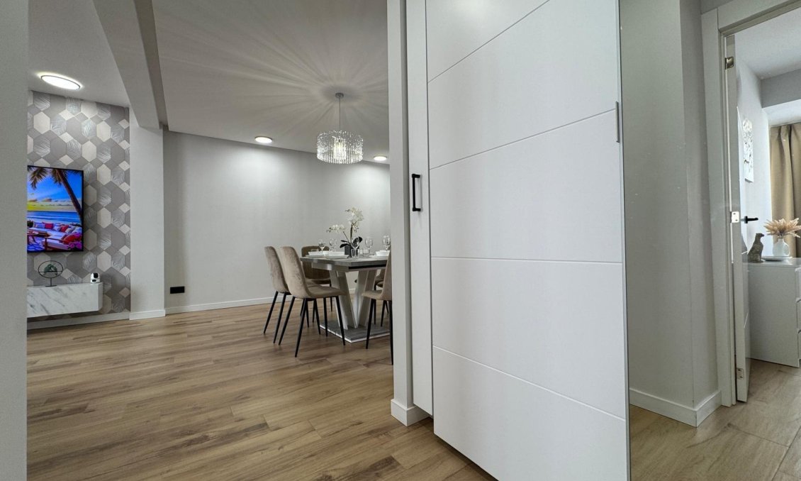 Segunda mano - Apartamento -
Torrevieja - Playa del Cura
