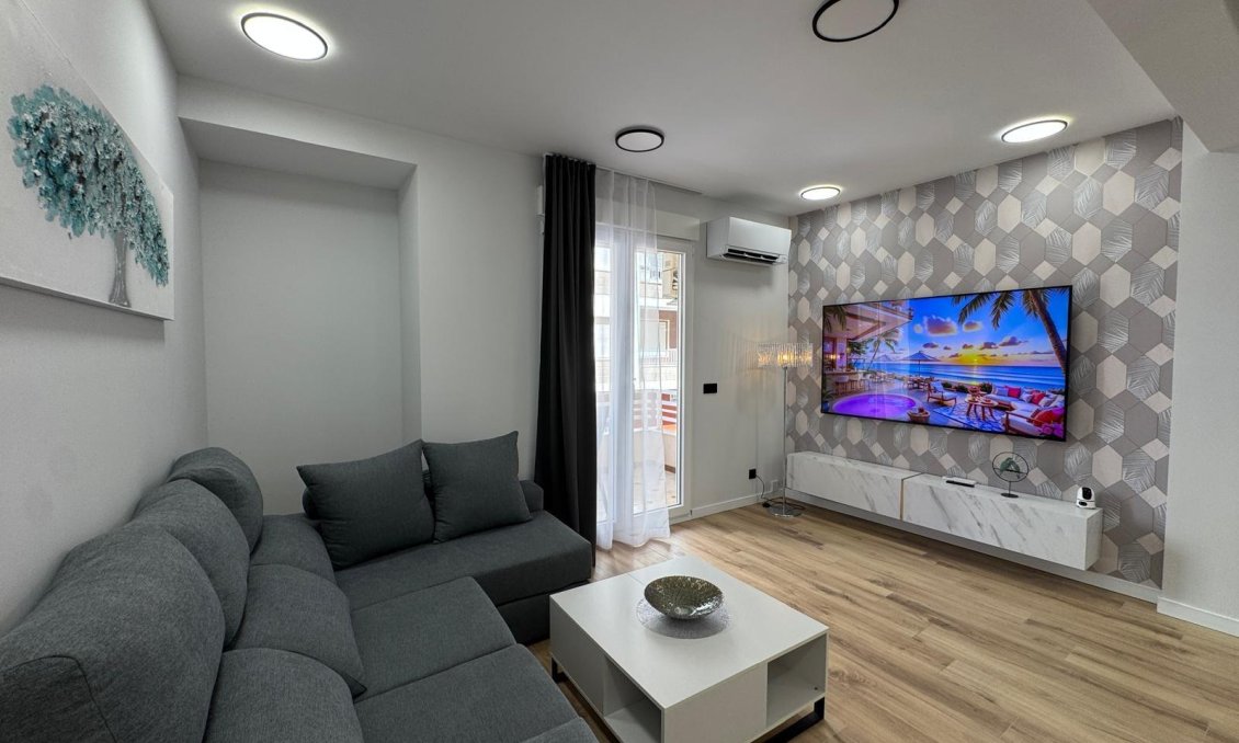 Segunda mano - Apartamento -
Torrevieja - Playa del Cura