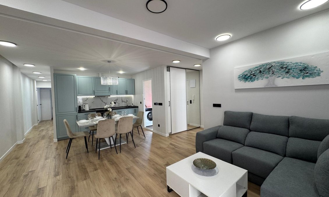 Segunda mano - Apartamento -
Torrevieja - Playa del Cura