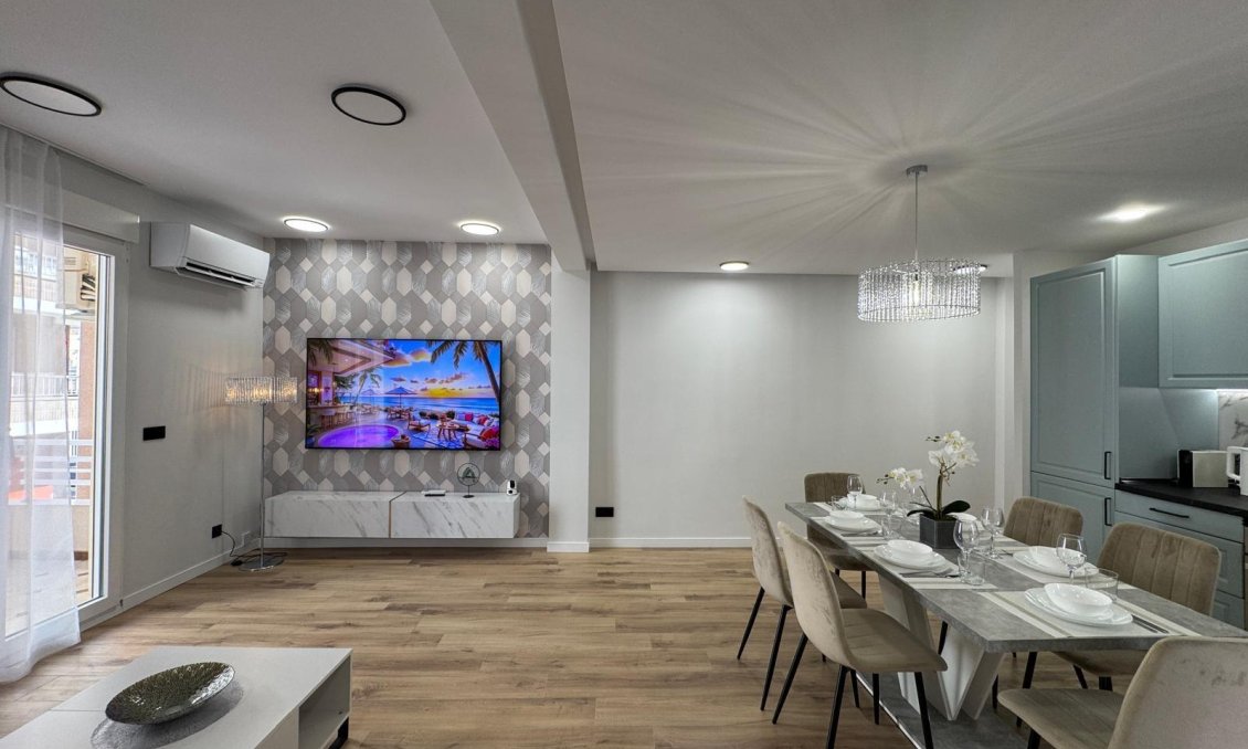 Segunda mano - Apartamento -
Torrevieja - Playa del Cura