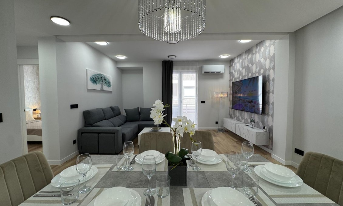 Segunda mano - Apartamento -
Torrevieja - Playa del Cura