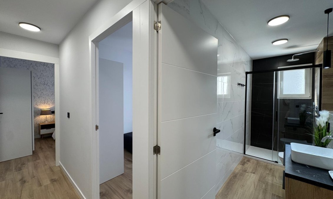 Segunda mano - Apartamento -
Torrevieja - Playa del Cura