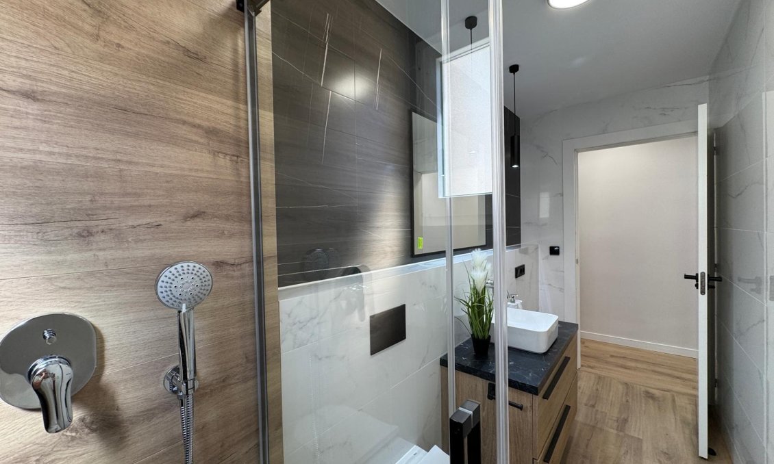 Segunda mano - Apartamento -
Torrevieja - Playa del Cura