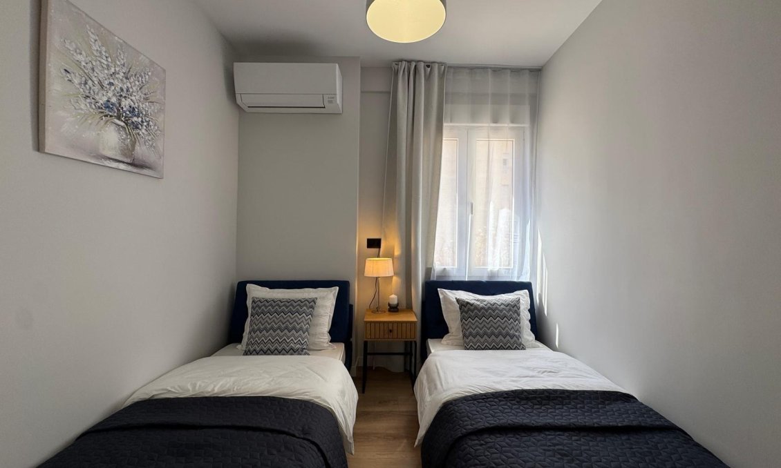 Segunda mano - Apartamento -
Torrevieja - Playa del Cura