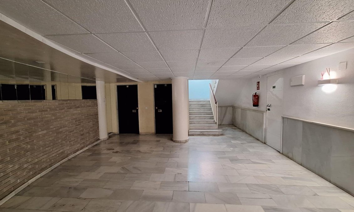 Revânzare - Apartament -
Torrevieja - Centro