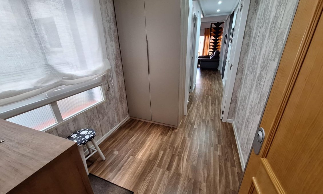 Revânzare - Apartament -
Torrevieja - Centro