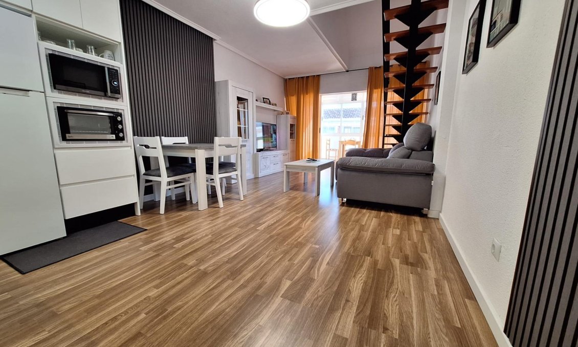 Revânzare - Apartament -
Torrevieja - Centro