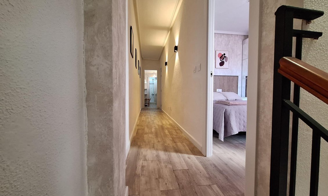Revânzare - Apartament -
Torrevieja - Centro