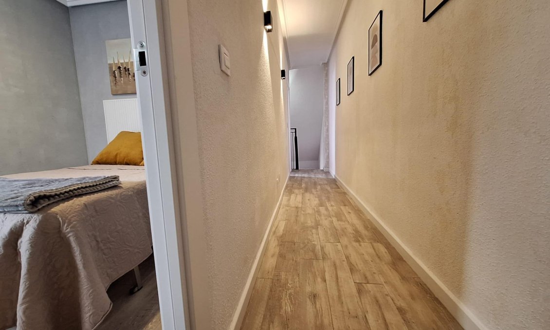 Revânzare - Apartament -
Torrevieja - Centro