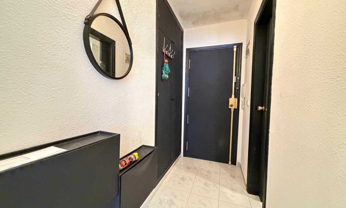 Resale - Apartment -
Torrevieja - Playa del Cura