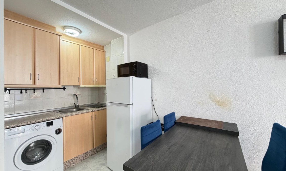 Resale - Apartment -
Torrevieja - Playa del Cura