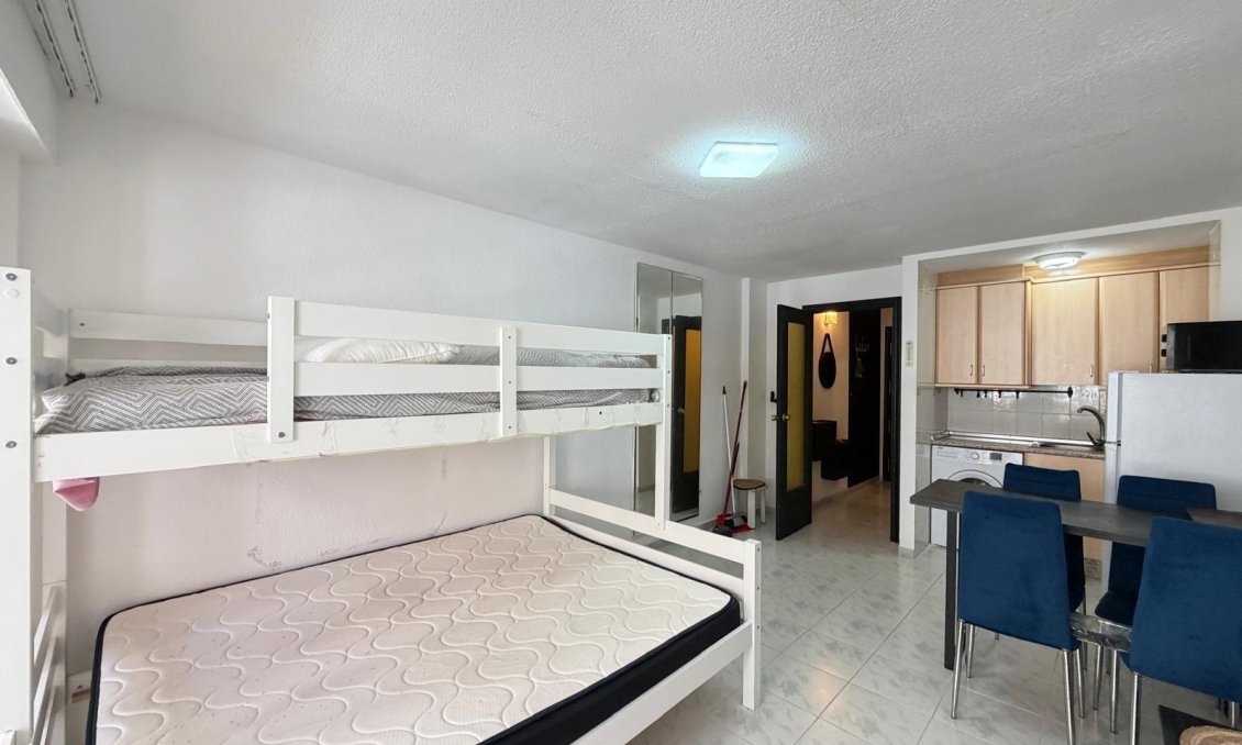 Resale - Apartment -
Torrevieja - Playa del Cura