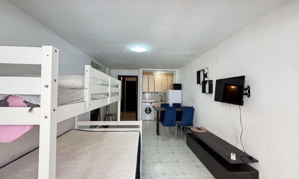 Resale - Apartment -
Torrevieja - Playa del Cura